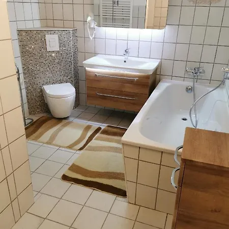 Apartamento Gaestewohnung Schoenfeld
